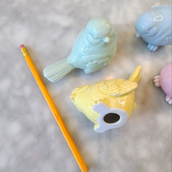 Set of 4 Porcelain Birds Bridal, Cottagecore - Picture 2 of 2